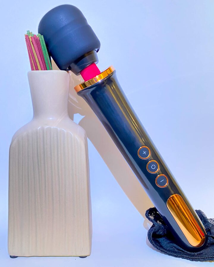 10 Speed Power Magic Wand Vibrator - 33cm