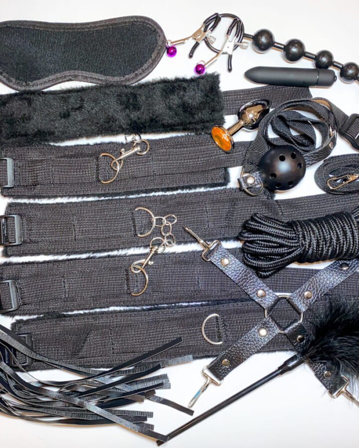Nylon 13-piece BDSM Starter Kit - Black