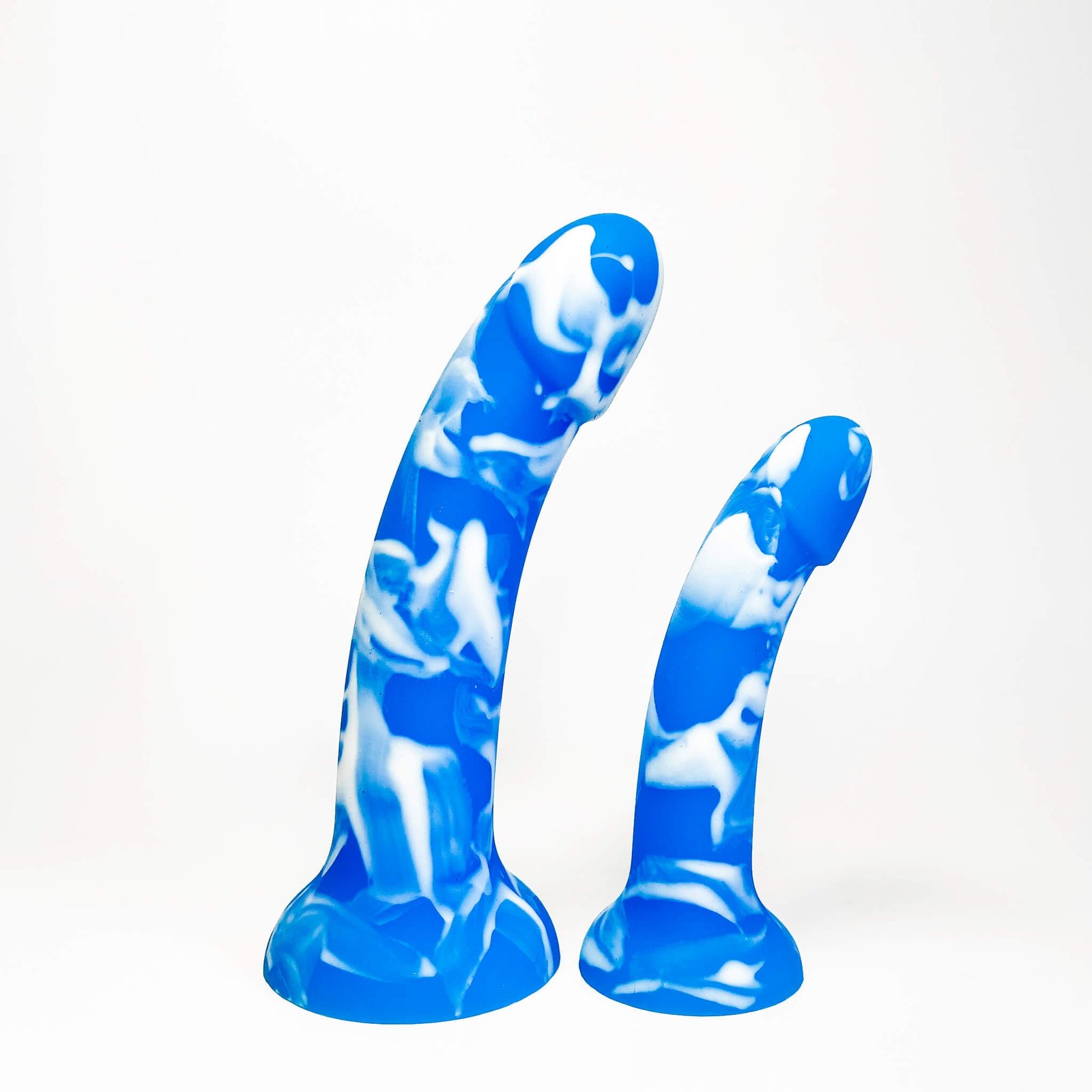 AquaCurve Silicone Dildo