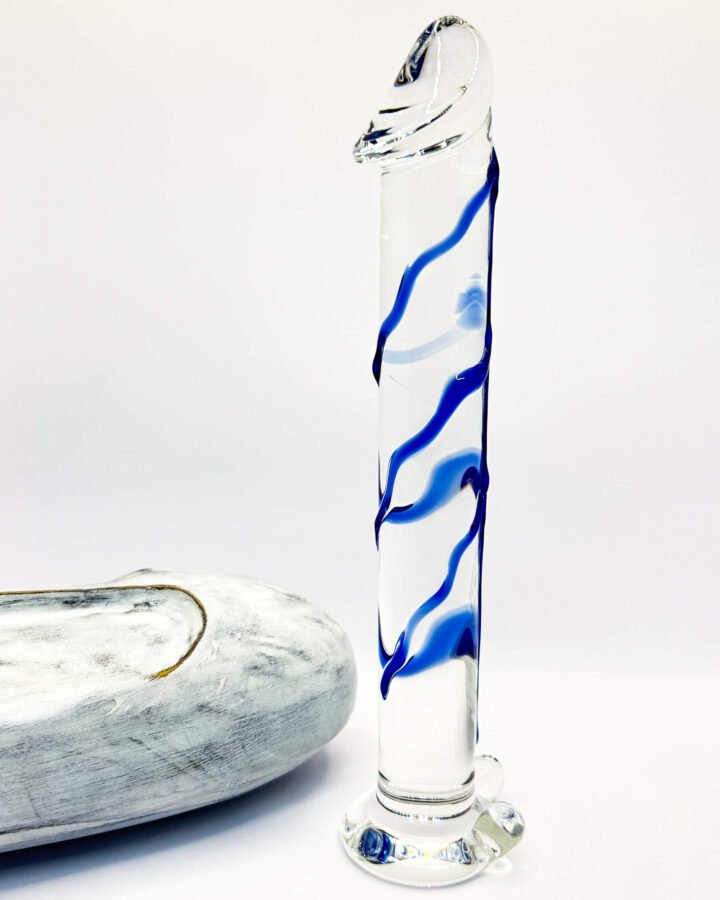 Crystal Conqueror Veined Glass Dildo