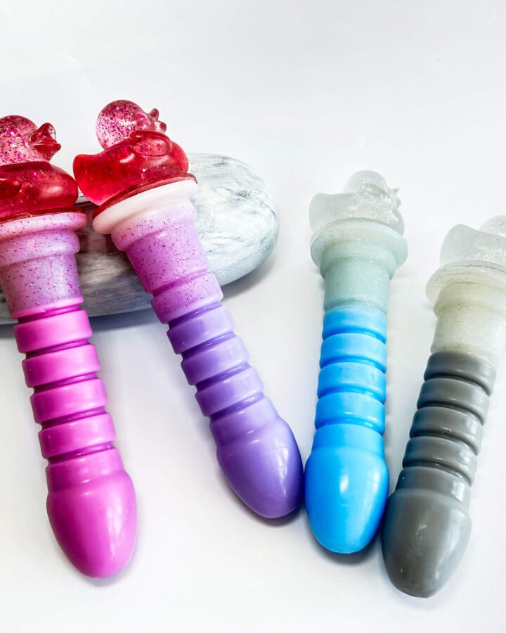 Peachy Duckalicious Handmade Ribbed Silicone Dildo - 20cm/7.9 inches