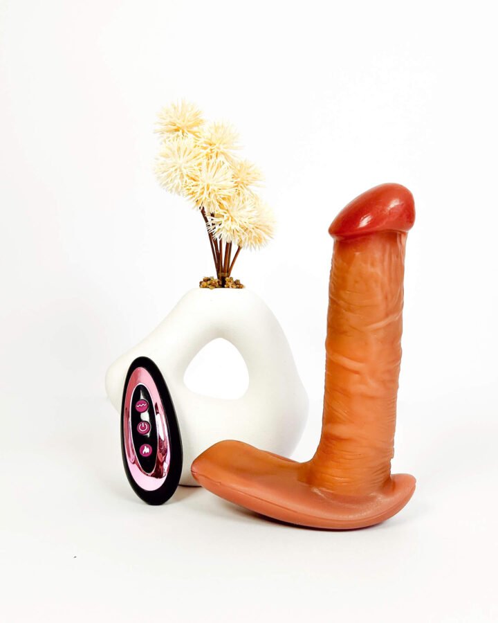 Remote Heating Thrusting & Vibrating Silicone Dildo (16cm/6.3Inch)