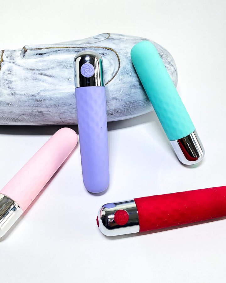 Samira Luxury Rechargeable Vibrating Bullet