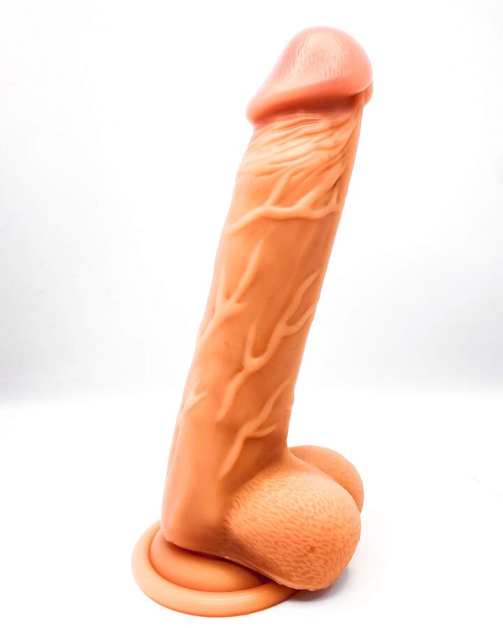 Realistic Liquid Silicone Dildo with Strong Suction Cup (17cm/6.7Inch)