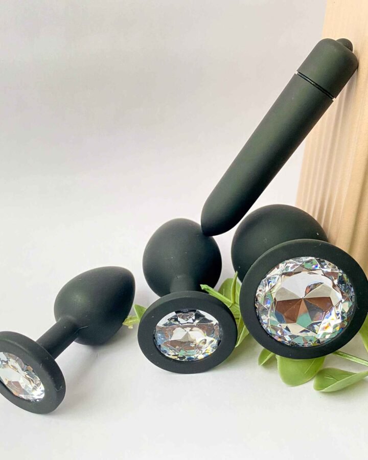 Silicone Butt Plugs & Vibrating Bullet Set