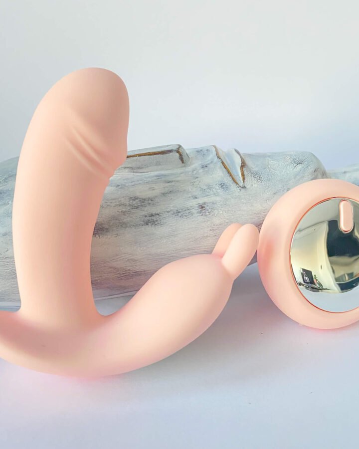Little Dance 12-Speed Bluetooth Controlled Vibrator