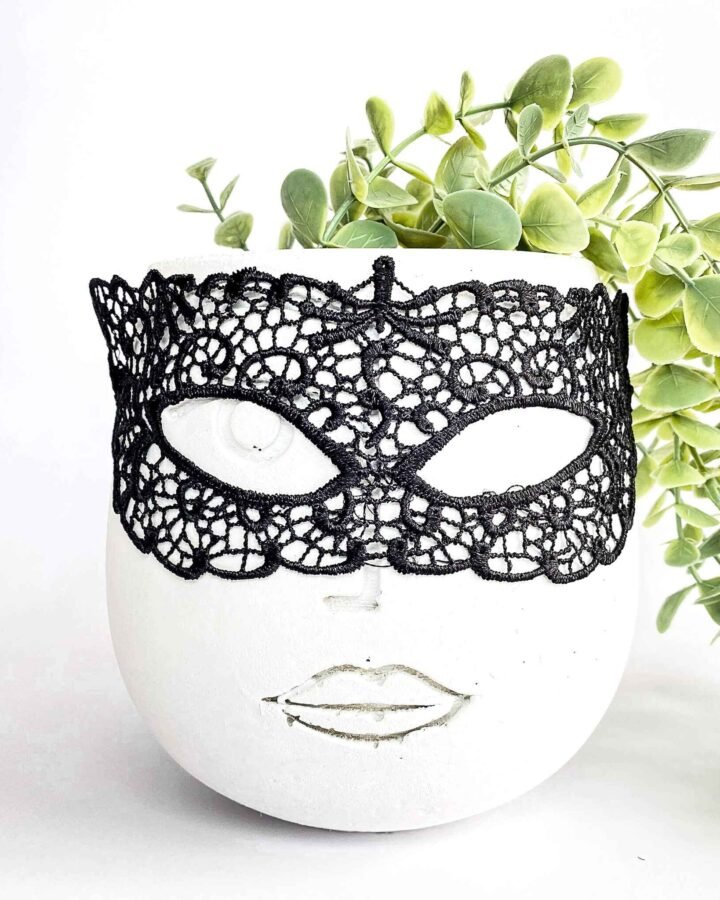 Black Masquerade Lace Mask