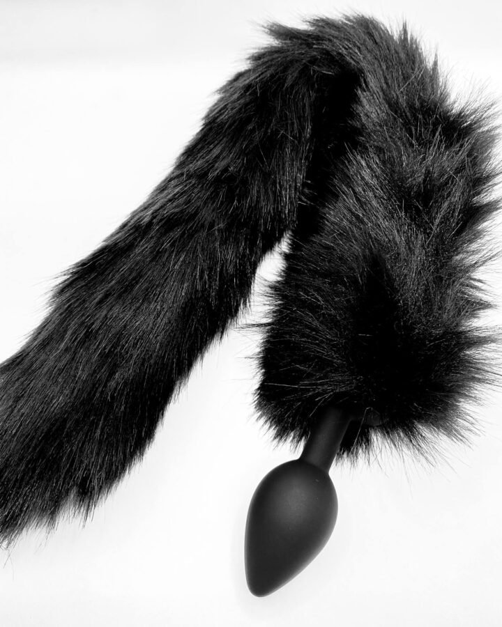 Fox Tail with Silicone Butt Plug (28mm)
