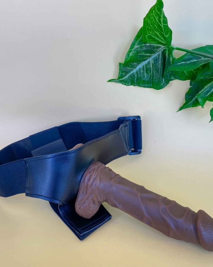 Strap-On Harness with Dildo - 21cm/8.3 inches