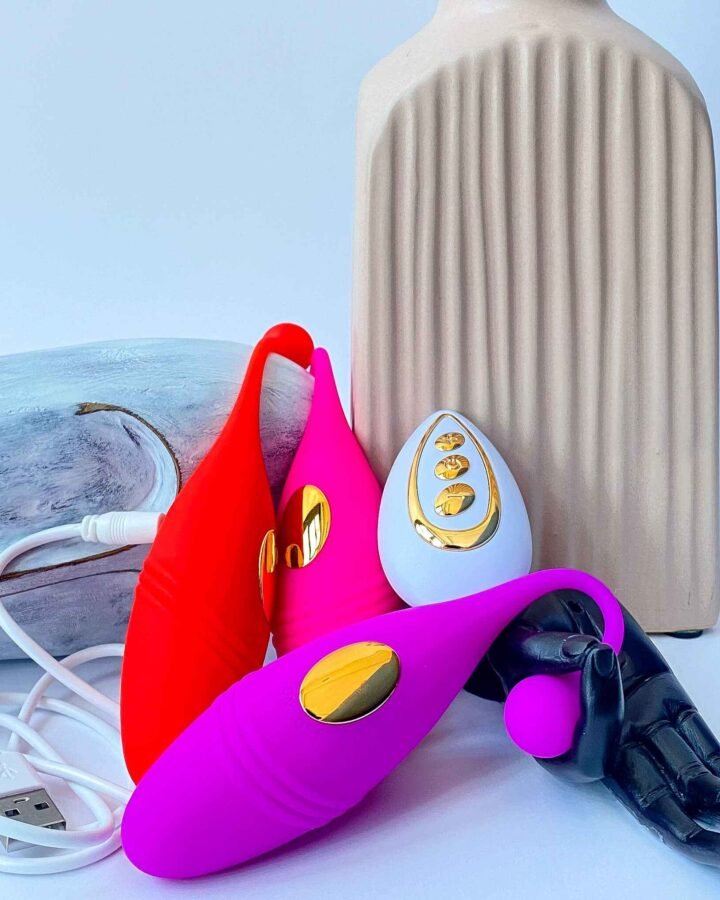 Tickle Me Wireless Vibrating Egg